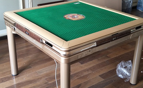 棋牌室阿合奇阿合奇麻将机实拍展示